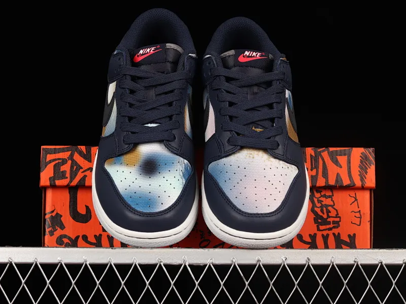 All Categories Nk SB Dunk Series Nk SB Dunk Low Low-top sneakers F version Nk Dunk Low "Graffiti" Street tie-dye graffiti SB low-top sports and leisure sneakers DM0108-400